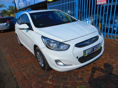 2014 Hyundai Accent 1.6 Glide AT, White with 159000km available now!
