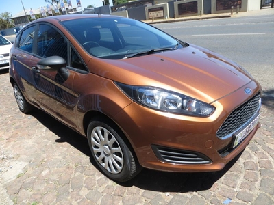 2017 Ford Fiesta 1.0 EcoBoost Ambiente, Brown with 78000km available now!