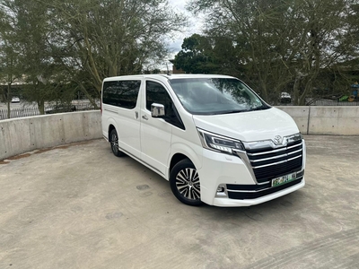 2019 Toyota Quantum 2.8 LWB bus 9-seater VX Premium For Sale