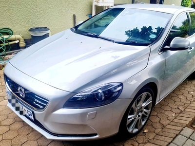 Negotiable- Volvo V40 2.0 Diesel Automatic