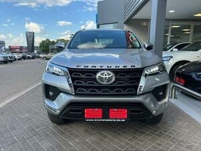 Toyota Fortuner 2022, Automatic, 2.8 litres - Durban