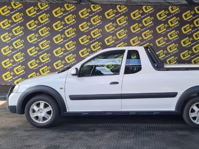 Used Nissan NP200 1.6 SE for sale in Gauteng