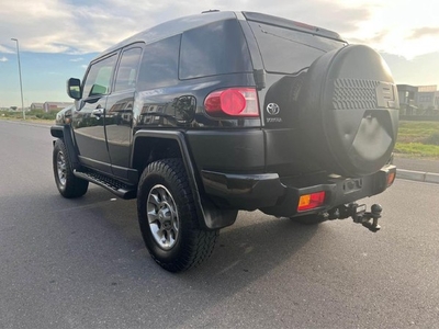 Used Toyota FJ Cruiser 4.0 V6 Sport Cruiser for sale in Western Cape