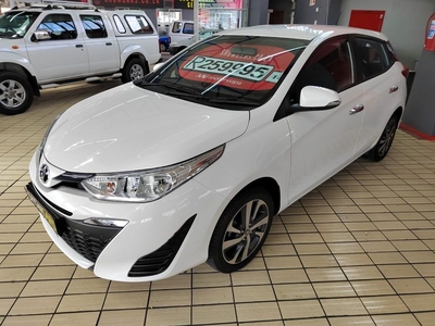 White Toyota Yaris 1.5 XS CVT with 17580km PLEASE CALL NOW AWSOME AUTOS@0215926781