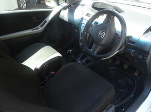 2009 Toyota Yaris T1 3Doors 90,000km Htch Cloth Seats Manual Well Maintained