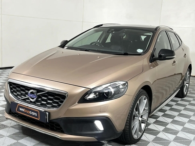 2017 Volvo V40 Cross Country D4 Momentum Geartronic