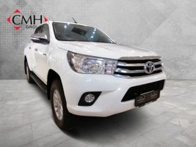 Toyota Hilux 2.8GD-6 double cab 4x4 Raider auto