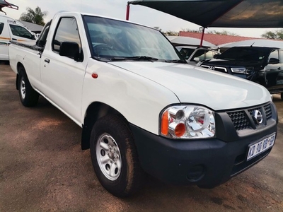 Used Nissan NP300 2.0 LWB for sale in Gauteng