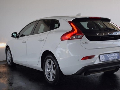 Used Volvo V40 T3 Essential for sale in Gauteng