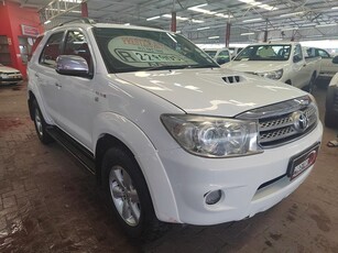 2009 Toyota Fortuner 3.0 D-4D R/Body with 257313kms CALL CHADLEY 069 286 9868