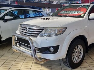 2012 Toyota Fortuner 3.0 D-4D R/Body, 7 SEATER, CALL BIBI 082 755 6298