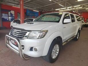 2013 Toyota Hilux 3.0 D-4D D/Cab RB Raider with 192443Kms CALL CHADLEY 069 286 9868