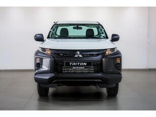 Used Mitsubishi Triton 2.4DI