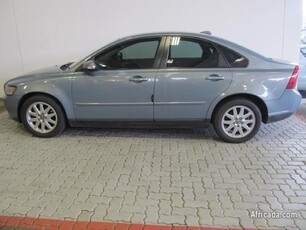 2008 VOLVO S40 2. 4i A/T