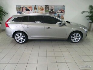 2011 Volvo V60 T3 Excel Gold