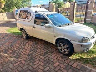 OPEL CORSA 1.4 BAKKIE