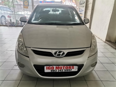 2011 Hyundai i20 1.4Fluid Manual Mechanically perfect with Clothes Seat