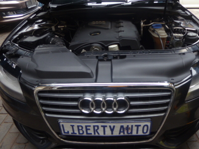 CHEAP 2013 Accident Free Audi A4 Sedan 1.8T Sunroof Manual 90,000km 6 Forward Le