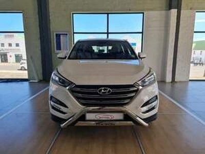 Hyundai Tucson 2016, Automatic, 2 litres - Durban