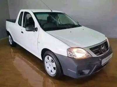 Nissan NP 300 2022, Manual, 1.6 litres - Pretoria
