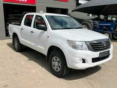 Toyota Hilux 2014, Manual, 2 litres - East London