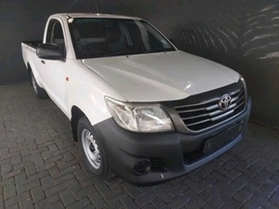 Toyota Hilux 2015, Manual, 2 litres - Robertson