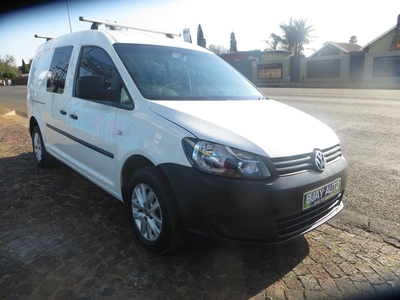 2011 Volkswagen Caddy Crew Bus Maxi 2.0 TDI, White with 124000km available now!