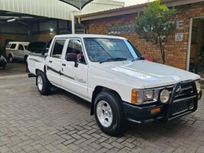 Toyota Hilux 1995, Manual, 2.4 litres - Balfour