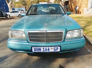 2003 Mercedes Benz C-Class C180 used car for sale in Johannesburg City Gauteng South Africa - OnlyCars.co.za