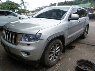 Jeep Grand Cherokee 3.6 4X4 LTD AT Silver - 2011 STRIPPING FOR SPARES