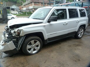 Jeep Patriot 2.4 Limited CVT AT White - 2012 STRIPPING FOR SPARES
