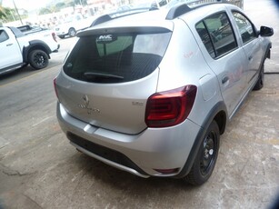 Renault Sandero 900T Stepway Expression Manual Silver - 2017 STRIPPING FOR SPARE