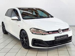 Volkswagen Golf VII GTi 2.0 TSI DSG