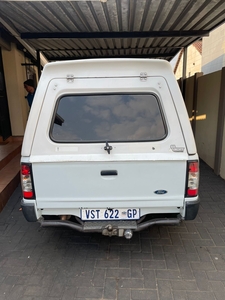 2002 1.6 Bantam bakkie for sale white in colour with tow bar.