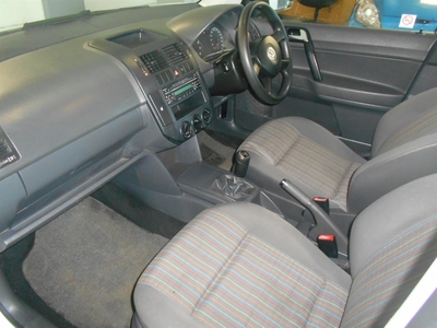 2006 Volkswagen Polo Classic 1.6 80,000km Manual Sedan Cloth Seats