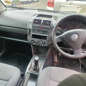 2009 Volkswagen #Polo 5 #Budjwa 1.6 80,000km #Manual #Hatch #Cloth Seats Well M