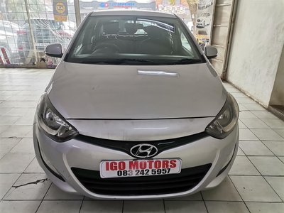 2015 Hyundai i20 1.4 Auto Mechanically perfect with Clothes Seat