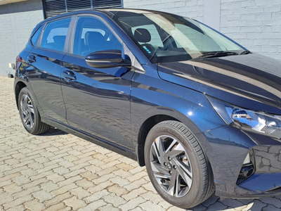2023 Hyundai i20 1.2 Fluid Manual For Sale in Eastern Cape, Port Elizabeth