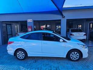 Used Hyundai Accent 1.6 Fluid 5