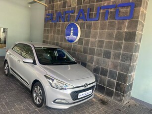 2015 Hyundai i20 1.4 Fluid AT, Silver with 88151km available now!