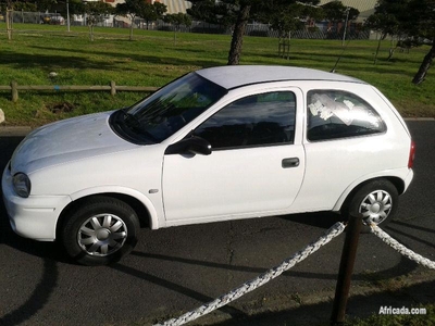 Opel Corsa lite 1. 4IS Lady owned and driven