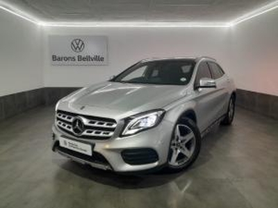 Mercedes-Benz GLA 200 automatic