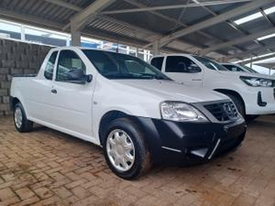 Nissan NP200 1.5dCi safety pack
