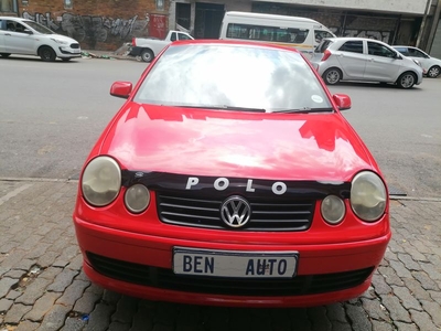 2004 Volkswagen Polo Classic 1.6 Comfortline, Red with 115000km available now!