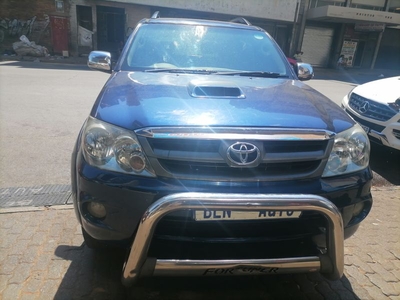 2008 Toyota Fortuner 3.0 D-4D R/Body, Blue with 93000km available now!
