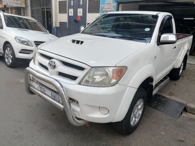 2009 Toyota Hilux 3.0 D-4D R/Body Raider, White with 489000km available now!