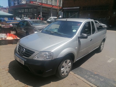 2011 Nissan NP200 1.6 S 16V, Grey with 92000km available now!