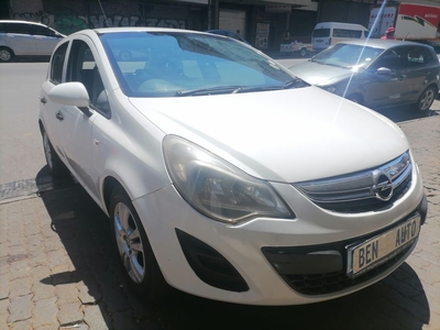 2011 Opel Corsa 1.4 Club, White with 92000km available now!