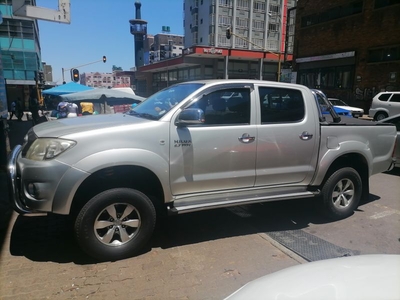2011 Toyota Hilux 2.7 VVT-i D/Cab RB Raider, Silver with 160000km available now!
