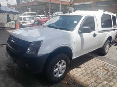 2012 Isuzu KB 250, White with 103000km available now!